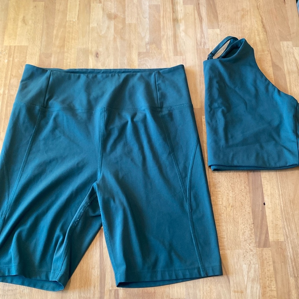 Girlfriend Collective Bra and Short set Size XL